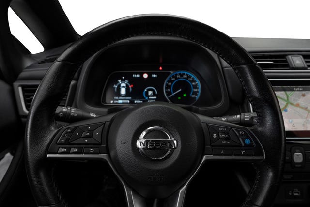 2019 NISSAN LEAF - 16