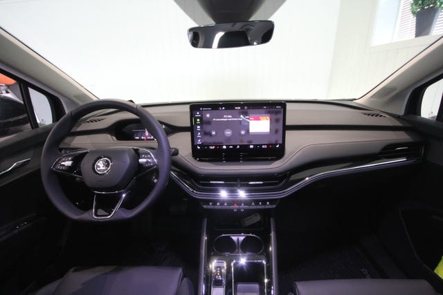 2022 SKODA ENYAQ - 16