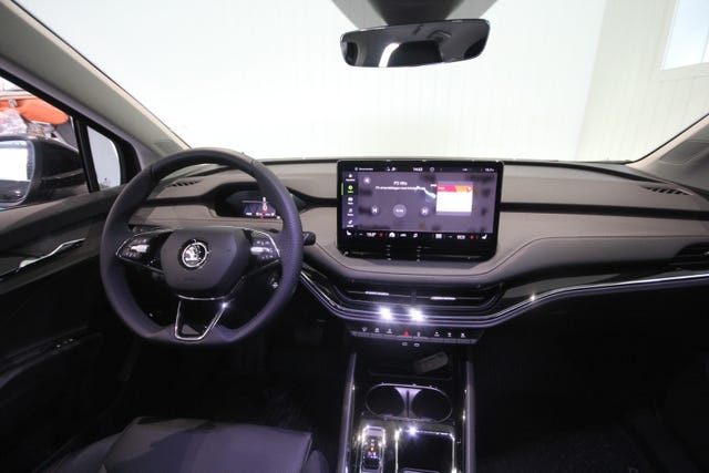 2022 SKODA ENYAQ - 17