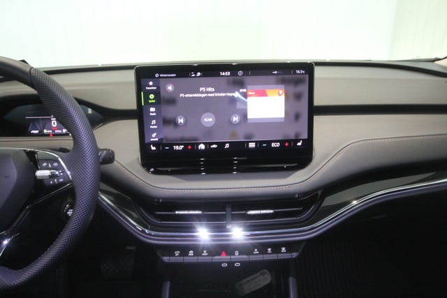 2022 SKODA ENYAQ - 18