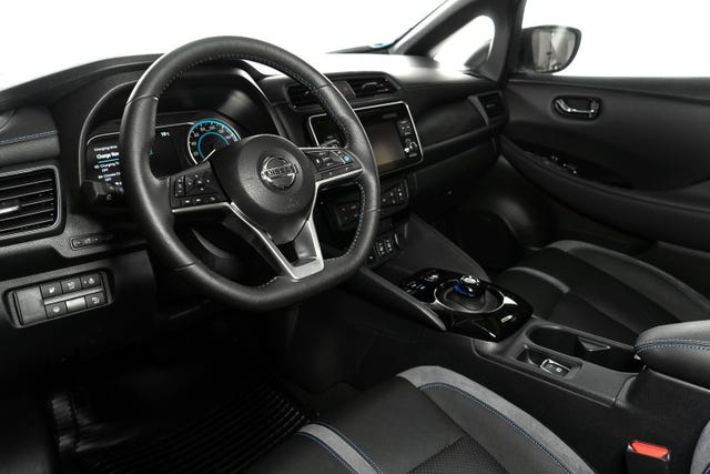 SJNFAAZE1U0057458 2019 NISSAN LEAF-4