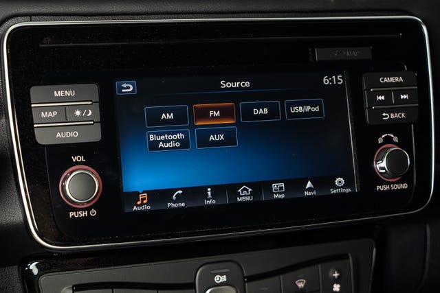 2019 NISSAN LEAF - 18