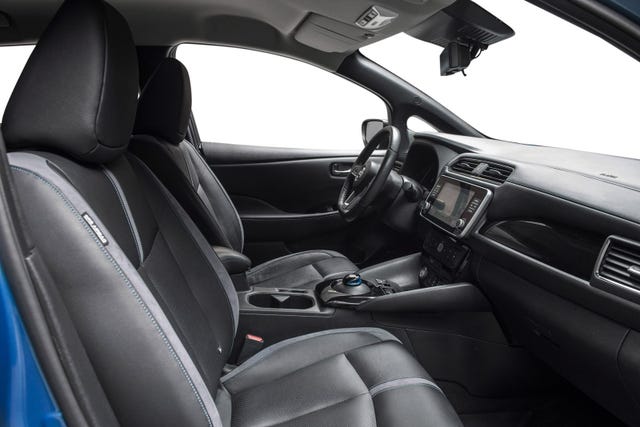 2021 NISSAN LEAF - 22