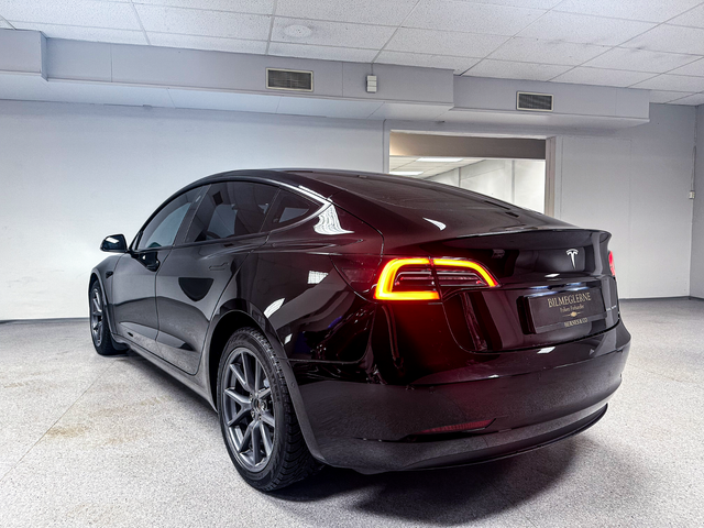 2022 TESLA MODEL 3 - 10