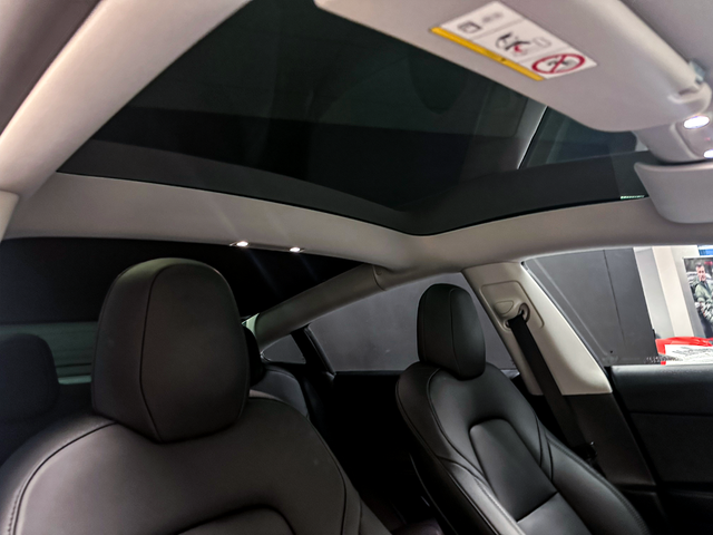 2022 TESLA MODEL 3 - 35