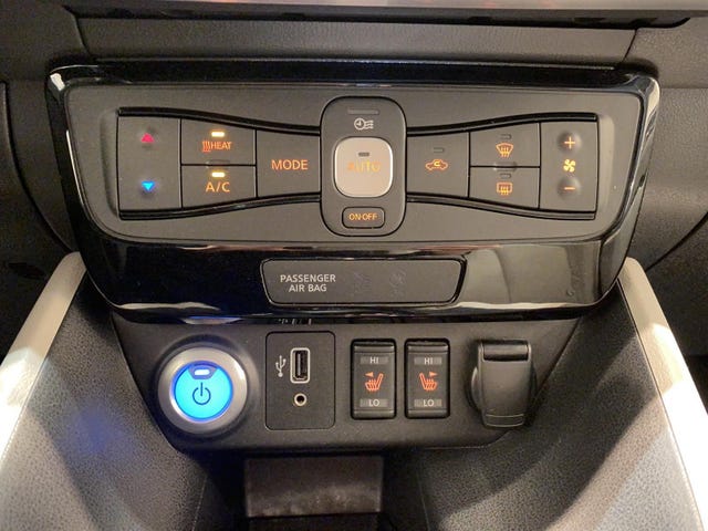 2019 NISSAN LEAF - 10