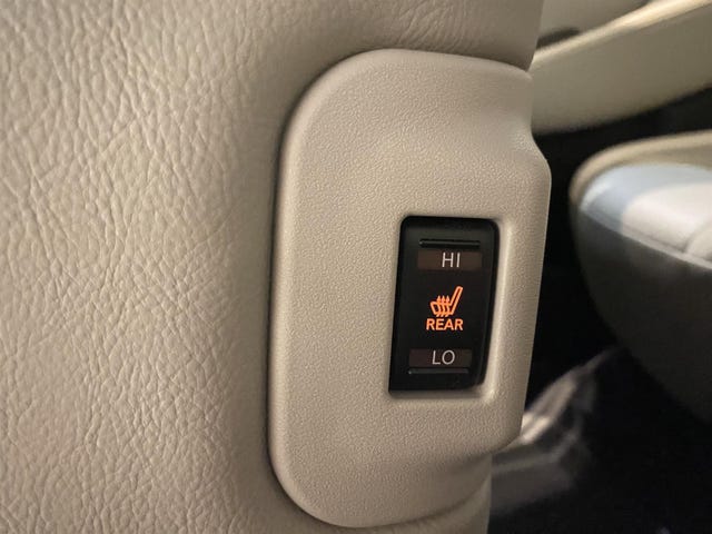 2019 NISSAN LEAF - 25