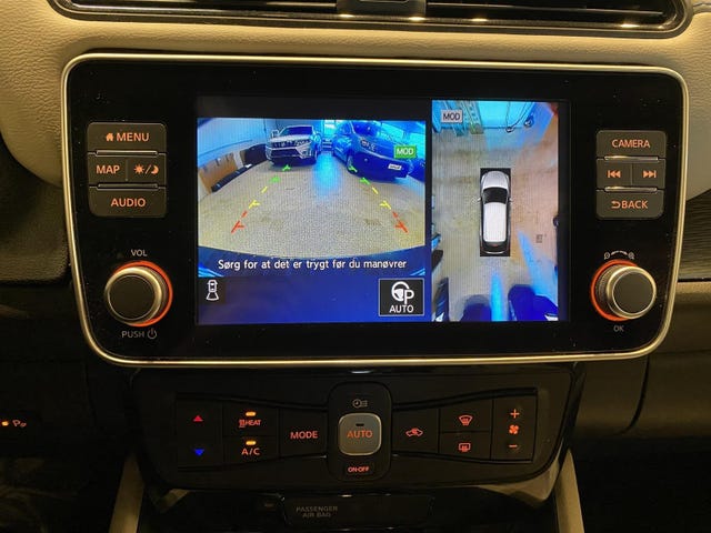 2019 NISSAN LEAF - 18