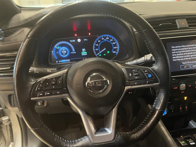2019 NISSAN LEAF - 12