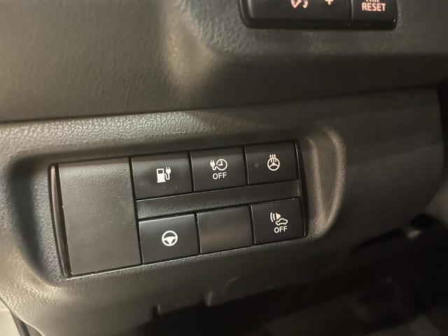 2019 NISSAN LEAF - 24
