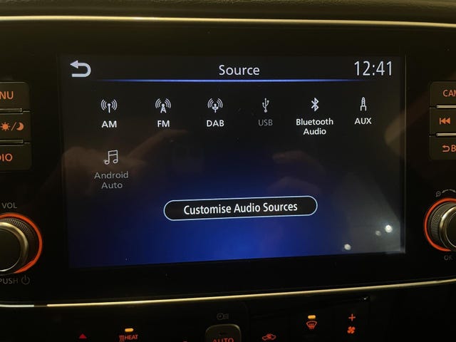 2019 NISSAN LEAF - 18