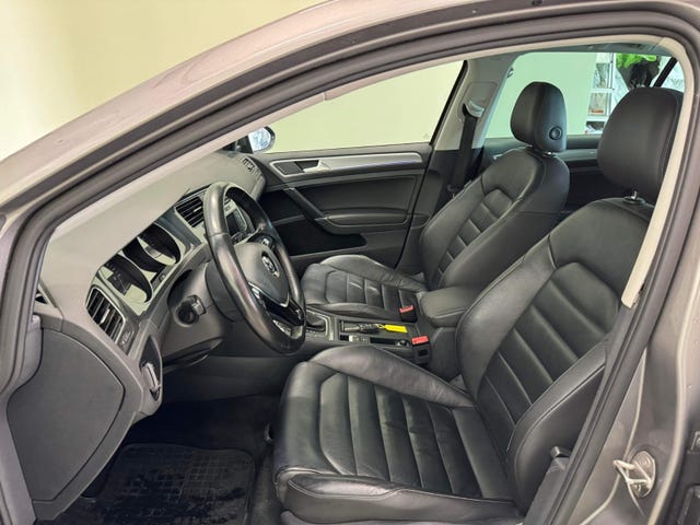 2015 VOLKSWAGEN GOLF - 26