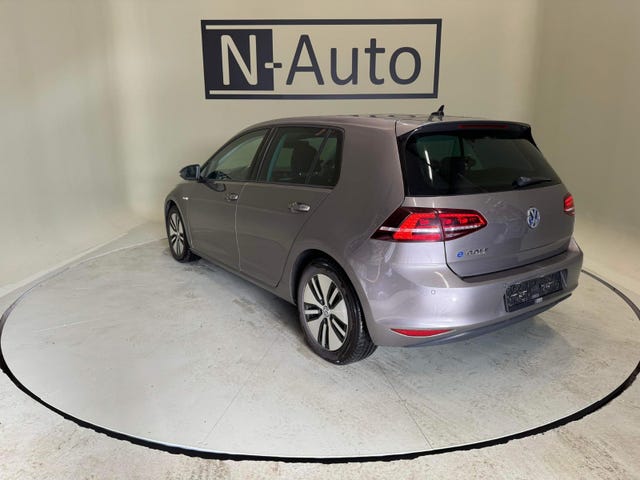 2015 VOLKSWAGEN GOLF - 11