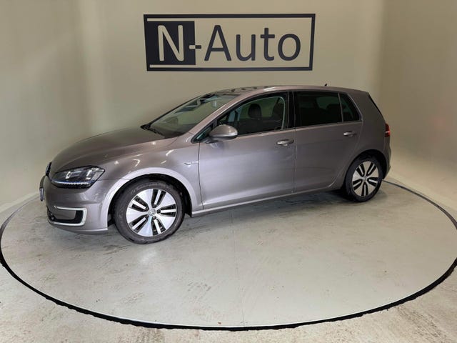 2015 VOLKSWAGEN GOLF - 16