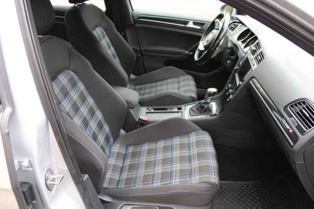 2015 VOLKSWAGEN GOLF - 17