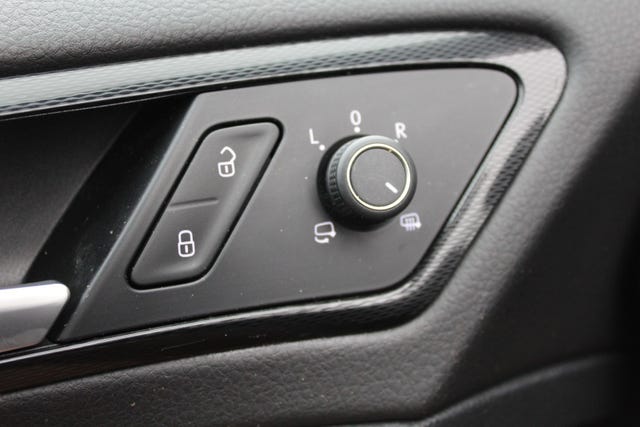 2015 VOLKSWAGEN GOLF - 35