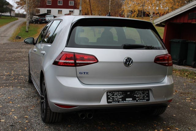 2015 VOLKSWAGEN GOLF - 8