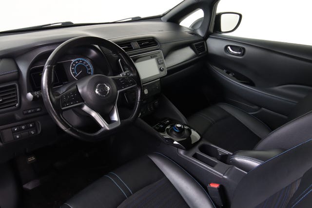 2019 NISSAN LEAF - 10