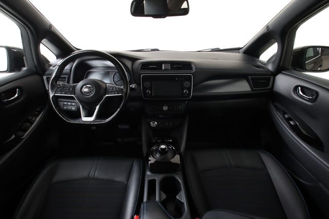 2019 NISSAN LEAF - 11