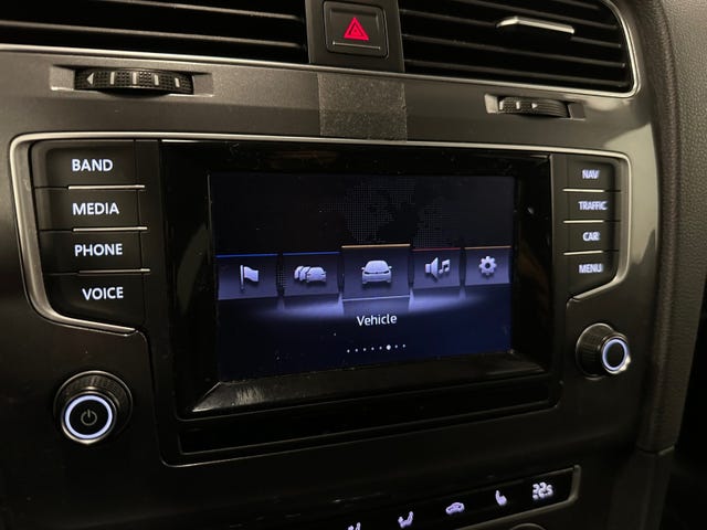 2015 VOLKSWAGEN GOLF - 17