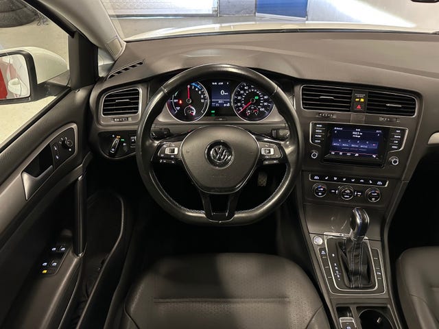 2015 VOLKSWAGEN GOLF - 13