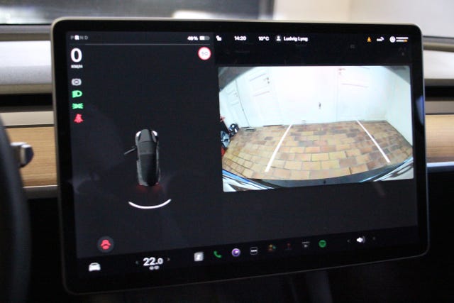 2022 TESLA MODEL 3 - 32