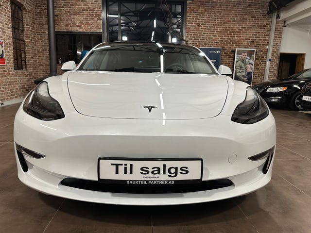 LRW3E7EK5NC511353 2022 TESLA MODEL 3-1