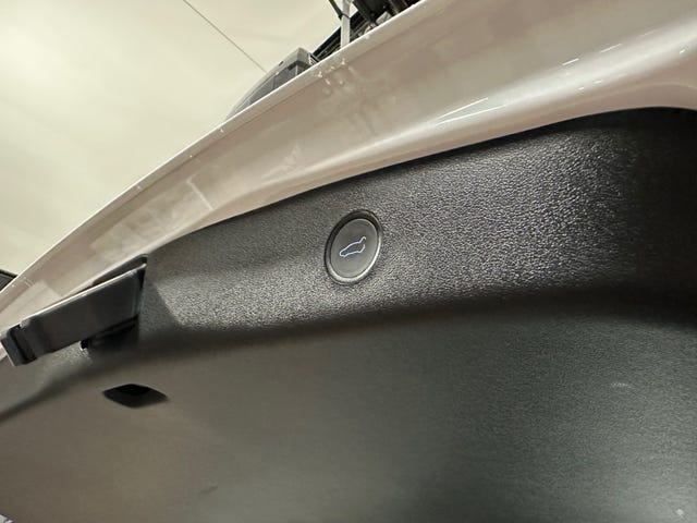 2022 TESLA MODEL 3 - 27