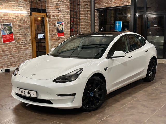 LRW3E7EK5NC511353 2022 TESLA MODEL 3-4