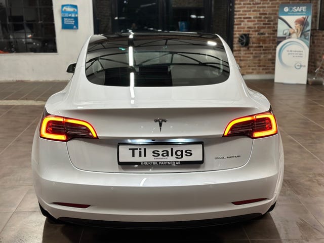 2022 TESLA MODEL 3 - 11