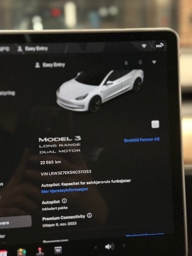 2022 TESLA MODEL 3 - 33