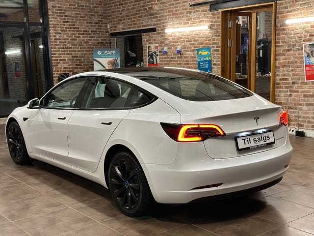 2022 TESLA MODEL 3 - 10