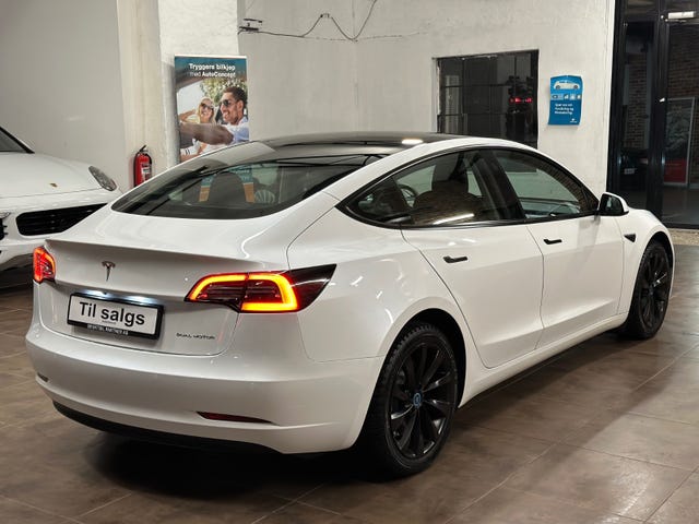 2022 TESLA MODEL 3 - 13