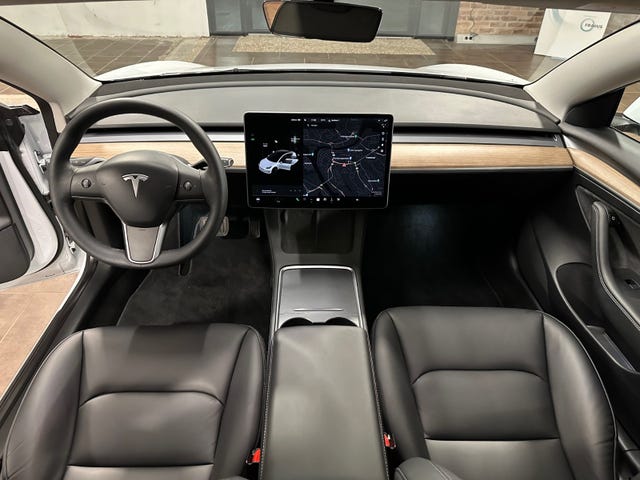 2022 TESLA MODEL 3 - 24