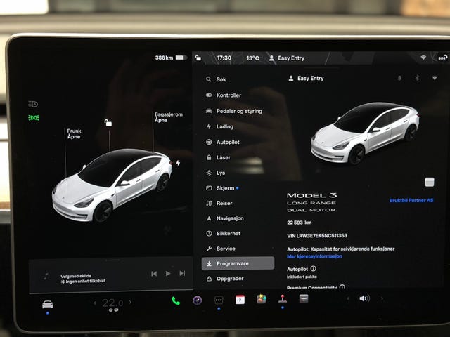 2022 TESLA MODEL 3 - 32