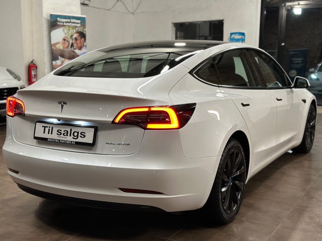 2022 TESLA MODEL 3 - 12