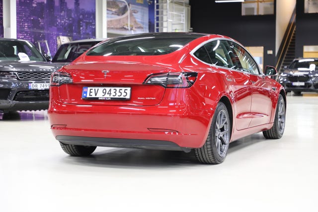 5YJ3E7EB2KF456054 2019 TESLA MODEL 3-5