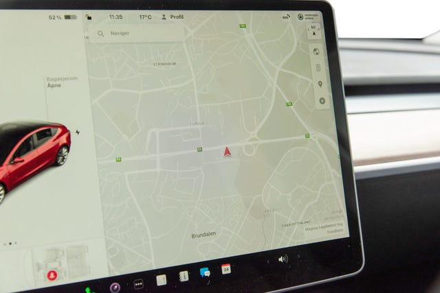 2022 TESLA MODEL 3 - 17