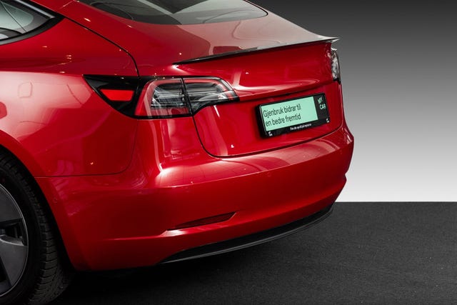 2022 TESLA MODEL 3 - 9