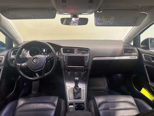 2015 VOLKSWAGEN GOLF - 19