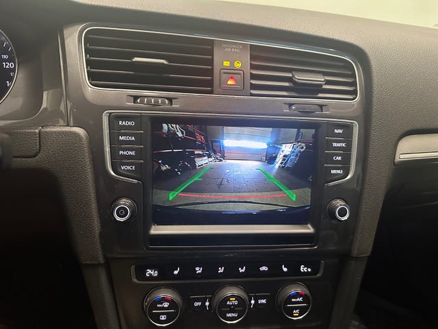 2015 VOLKSWAGEN GOLF - 23