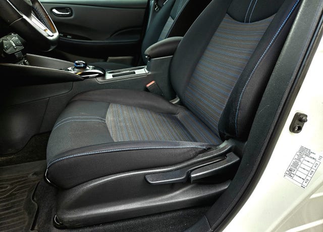 2019 NISSAN LEAF - 15