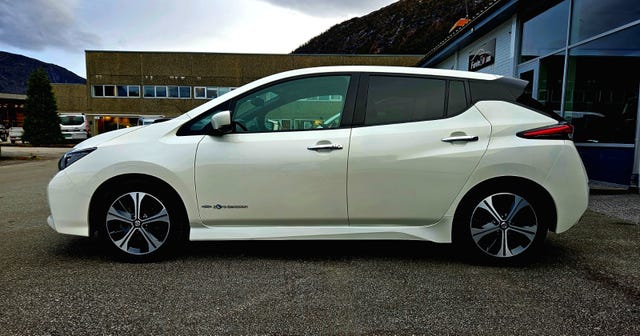 SJNFAAZE1U0031683 2019 NISSAN LEAF-5