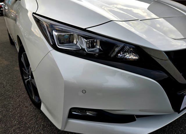 2019 NISSAN LEAF - 11
