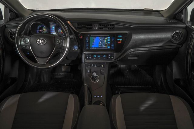 2016 TOYOTA AURIS - 16