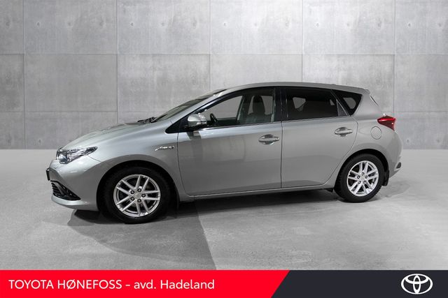 SB1MS3JE80E303476 2016 TOYOTA AURIS-1