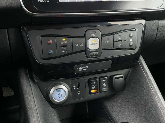2019 NISSAN LEAF - 14