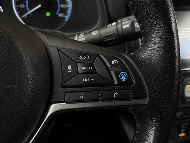 2019 NISSAN LEAF - 8