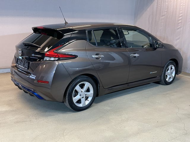 2019 NISSAN LEAF - 23