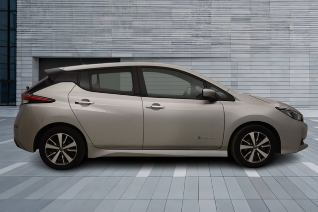 2019 NISSAN LEAF - 7